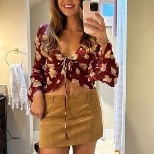 Flynn Skye Red Floral Tie Front Top size Small